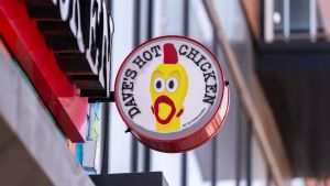 Dave’s Hot Chicken Has More Than 300 Locations. 1 Franchisee Just Filed for Chapter 11