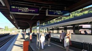 Weiterhin Bahn statt Bus fahren: Das bietet die Schweiz als Alternative zum Schienenersatzverkehr