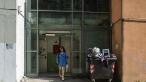 Viaggio al Gratosoglio tra spari, coltelli e morti. Il quartiere di Milano dove la paura è di casa