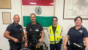 Un chilo di hashish in casa. Blitz degli agenti coi cani. Arrestato un pusher 18enne