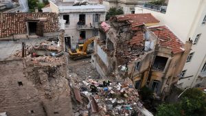 Athens blast near Acropolis kills 6, including 4 American tourists; gas leak suspected