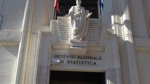 Deficit e Pil, l’Istat ha davvero sbagliato? Vent’anni di revisioni e il caso del 3,08%