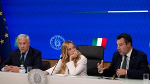 Effetto Eni sulla maggioranza. Il price cap è un test sulla manovra. La Lega: “Ora le banche”. Ma Forza Italia non ci sta