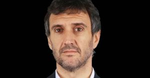 Temos de fazer com que a verdade volte a importar
