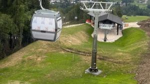 Socrepes, il magazzino vetture non c’è: dimezzata la portata della cabinovia