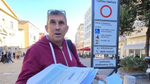 Dopo la multa, il diluvio: Danilo prende 9 verbali uguali, salasso da 700 euro