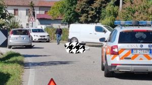 Travolta da una macchina: muore ciclista settantenne