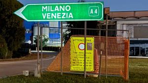 Deviazioni, code e caos: a Padova un giro infernale per arrivare in A4