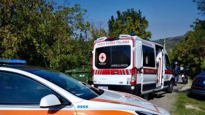 Malore mentre sistema il giardino: muore un 43enne di Giussago