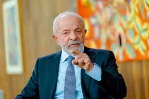Campanha Lula deve ir para o confronto