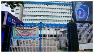 Bank strike deferred after late-night talks between Unions and IBA