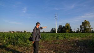 Jacopo, morto sul traliccio a Lodi. Il telefono, la foto e il dubbio. “Forse c’era qualcun altro”