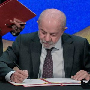 O andar do bêbado, a epidemia de bets e uma aposta de alto risco de Lula