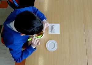 Here’s how to do hot school meals right