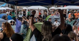El decreto de vivienda, lejos de la vía Maricarmen: el Gobierno se parte y los manifestantes advierten de que no cederán