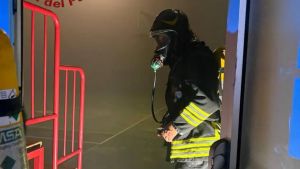 Incendio alla palestra di Carbonera, baby vandali nel mirino: «Hanno dato fuoco a un divano»