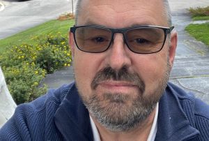 Fon stiller et ærlig spørsmål – Høyre skylder på Senterpartiet