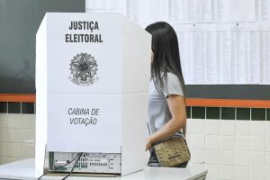 Mulher deve votar?