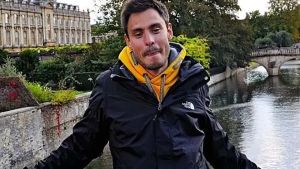 Caso Regeni, condannati a 10 anni tre 007 egiziani per il sequestro di Giulio: cade l’accusa di omicidio