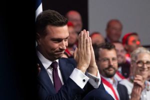 « Il est évident que beaucoup d’élus proches des Républicains ont voté pour le RN » : Bardella veut faire du Sénat un laboratoire de l’union des droites