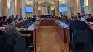 Crisi Beko, pronto il documento per l’incontro al Mimit: “Impatto da 14 milioni all’anno e intanto aumenta la cassa integrazione”