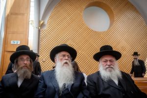 Angry with PM, Haredi MKs said planning to allow formation of Eisenkot-led government