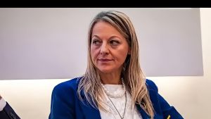 È subito bagarre politica. L’ira di Lega e Vannacciani: 