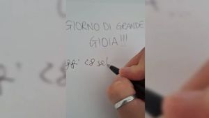 L'ex prete Luca Favarin diventa papà, ecco il video per annunciare la nascita di Zaccaria