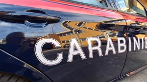 Viola il divieto e insegue l’ex compagna in auto da Inveruno a Cuggiono: arrestato grazie al braccialetto elettronico