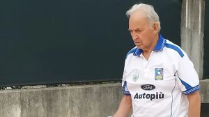 Il decano delle bocce sbaraglia i concorrenti e vince il torneo a 89 anni: «Ho lasciato un segno»
