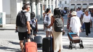 Turismo a Trieste, stretta su guide e alloggi abusivi: 24 irregolarità