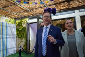 Herzog calls leaders of Jerusalem Reform synagogue after attacks, follows up with police