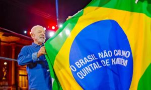 Depois do “Lula Lá” e do “Lula Livre”, chegou a vez do “Bora, Lula” entrar para a história