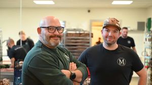 8000 frokost-måltider på én dag: Mads og Nick lander største ordre i firmaets hi...
