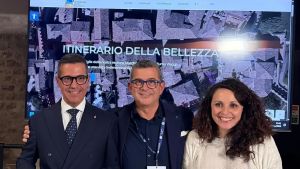 Unesco e turismo sostenibile. Urbino incanta al vertice di Assisi