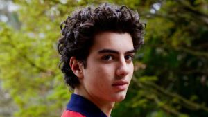 Lo stupore (silenziato) per il successo del film su Carlo Acutis come quello del Papa in Francia