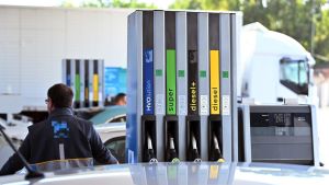 Benzina scontata, in Emilia Romagna c’è chi dice no: “Prezzi abbassati solo se c’è concorrenza, così ci rimetto”