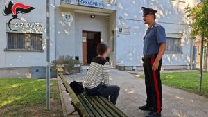 Noale, maltrattava la moglie anche davanti alla figlia: scatta il braccialetto elettronico