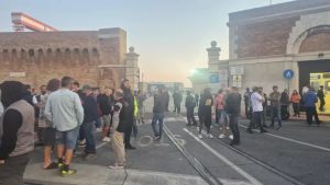 Infortunio alla Fincantieri di Ancona: operaio muore investito da una fiammata, un altro è gravissimo