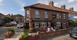 Last orders for pub landlords after 25 years behind the bar