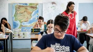 Compiti a casa e verifiche in classe: ecco cosa prevedono le nuove regole del Ministero