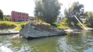 La Torre del Catenone abbandonata nel Ticino, un pezzo di storia di Pavia che rischia di scomparire