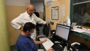 San Matteo, cambia primario al Pronto soccorso: il prof Perlini guiderà la Medicina 3