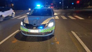 Auto della Polizia Stradale travolge mamma e bimba di 7 anni sulla circonvallazione