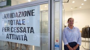 Chiude Benetton in via Diaz a Ravenna, la titolare: “Sono qui da 26 anni, ora i locali sono stati venduti”