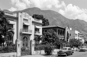 La nostalgia del granito y las tejas de la modernidad