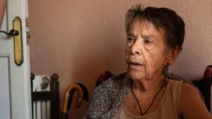 Maricarmen, sfrattata a 87 anni: chi è il simbolo della lotta al caro-affitti, la donna che ha costretto il governo a cambiare rotta