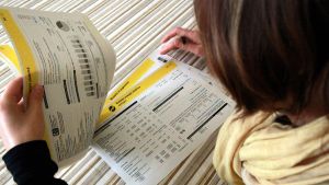 Bollette di luce e gas: la guida completa agli sconti. Così si risparmia fino a 200 euro