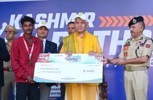 Kashmir Marathon Concludes With Message of Unity, Fitness and Youth Empowerment: LG Sinha