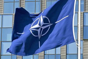 Westfälischer Friedenspreis für die Nato: Ein Treppenwitz